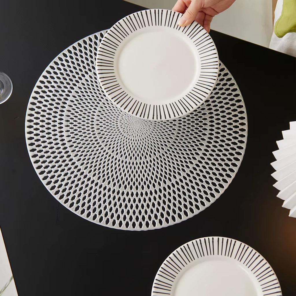 1/6Pcs Hot Sale Table Decor Hollow Out Metallic Gold Charger Plates Mats Vinyl Dinning Table Mats Luxury Placemats Christmas