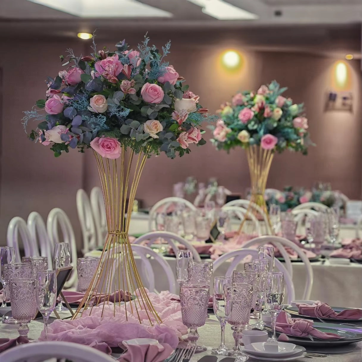 Gold Wrought Iron Vase for Weddings, Aisle Props, Table Centerpieces, and Home Outdoor Decor